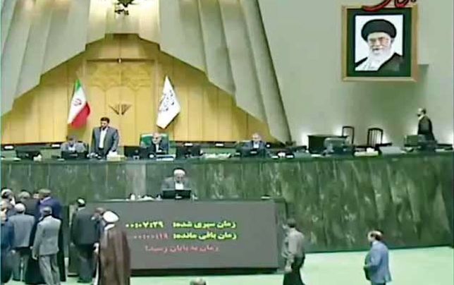 برانگیختگی و «روحانیستیزی» در خانه ملت!