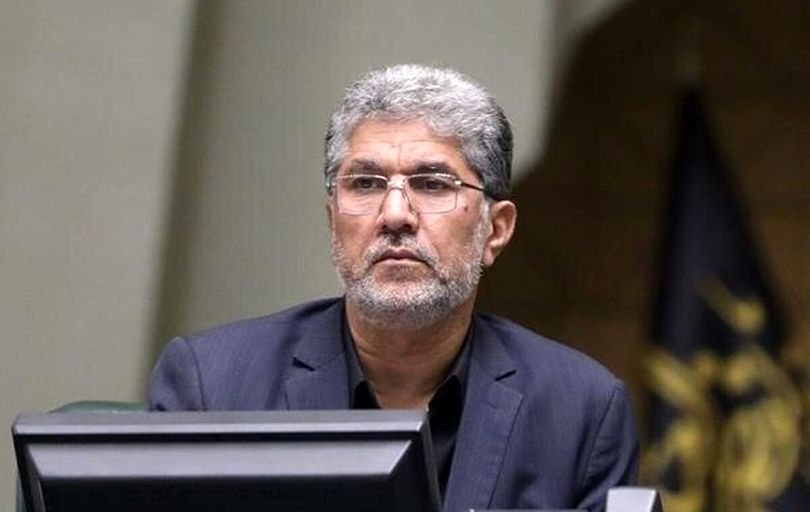 

رسایی و ثابتی برای خودشان گفتند 

بنزین گران نمی‌شود
