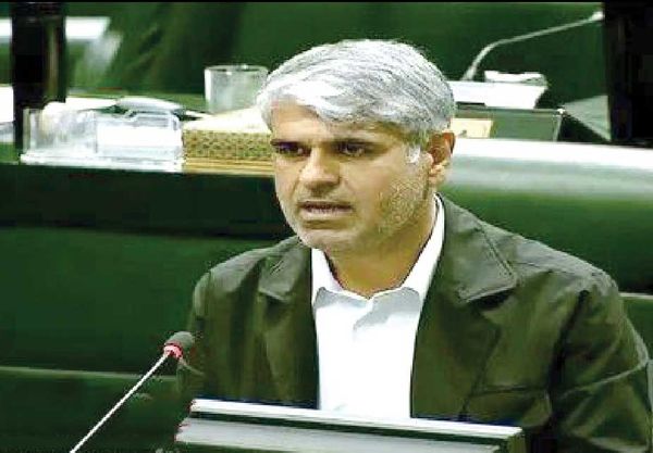 منشا ارسال گسترده پیامک به نمایندگان علیه وزیر پیشنهادی اقتصاد شناسایی شود