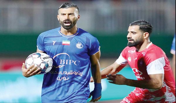 
مشهد دوباره روی میز آمد