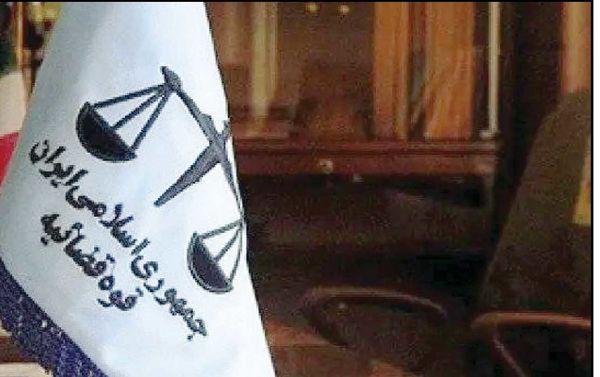 
تشکیل پرونده برای ۱۵ ورزشکار و بازیگر ، ۱۰ امضا کننده بیانیه خانه سینما و ۶۰ کافه