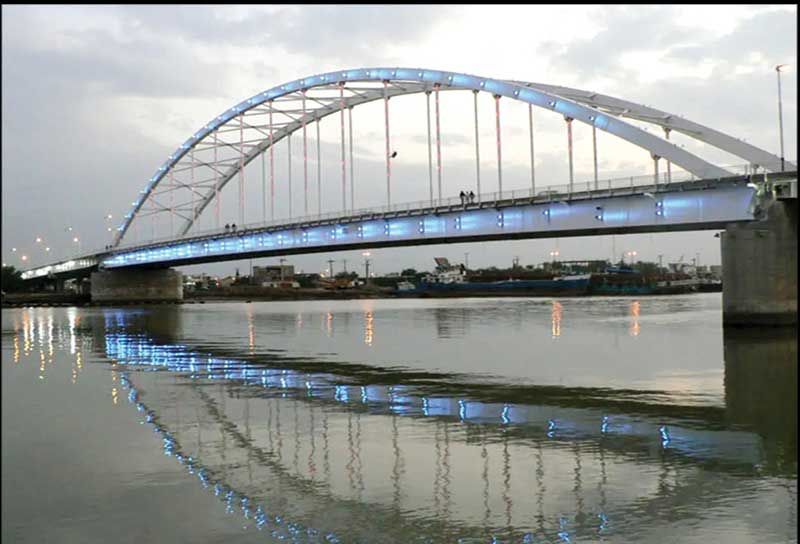 
بزرگترین شهر- موزه ایران 
نه گردشگر دارد نه امکانات گردشگری!