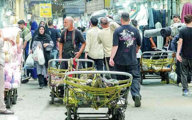 آسیب جدی کارمندان، کارگران و بازنشستگان از رهاشدگی قیمت‌ها