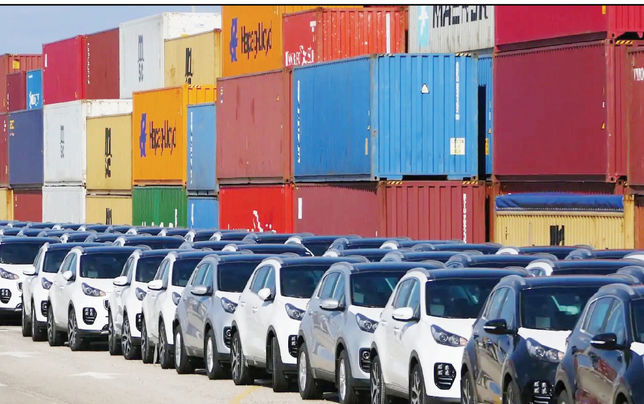 اصلاح تعرفه‌های خودرو دست دلالان را کوتاه می‌کند