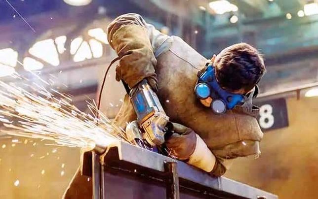 
آوار ترک فعل دولت و کارفرمایان روی سر تامین اجتماعی و کارگر