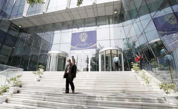 

تعطیلی بازار بورس و طلا برای جلوگیری از سوءاستفاده‌هاست