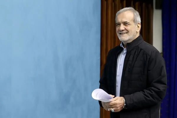 پزشکیان  ۱۶ آذر

به دانشگاه علوم پزشکی بهشتی می‌رود