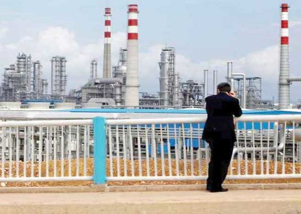 همین اندک شفافیتِ درآمدهای نفتی هم از بین می‌رود