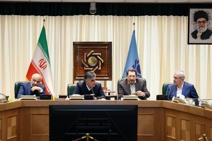 تشکیل فوری جلسه تیم اقتصادی دولت 

با موضوع دلار و معیشت