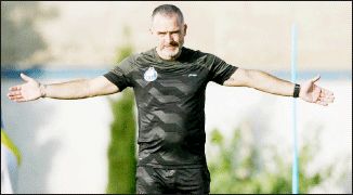 کارنامه میکی‌موس، اعتماد به نفس شیرشاه!