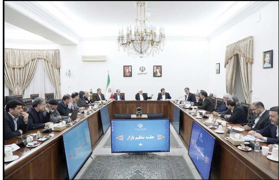 مسئولان اختلافها را در تریبونها مطرح نکنند