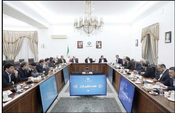 
 مسئولان اختلاف‌ها را در تریبون‌ها مطرح نکنند