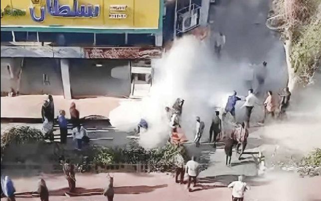 
استعفای شهردار و برکناری چند مقام ارشد شهرداری اهواز