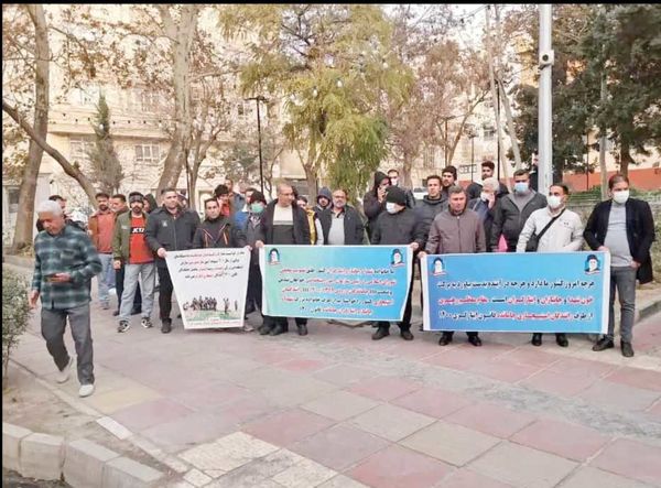 تجمع رانندگان استیجاری ایثارگر مقابل سازمان امور استخدامی