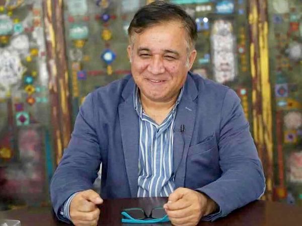 توئیت جای تدبیر