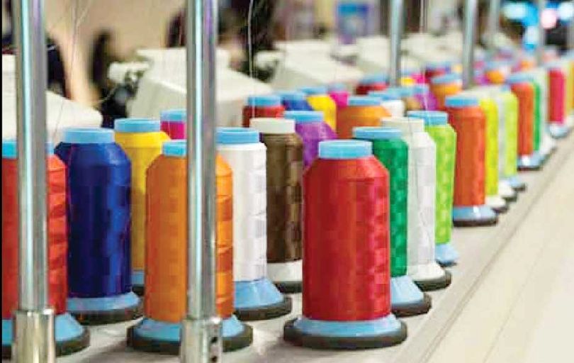 
معاملات صنعت نساجی روی سناریوی دلار ۱۵۰ هزار تومانی انجام می‌شود