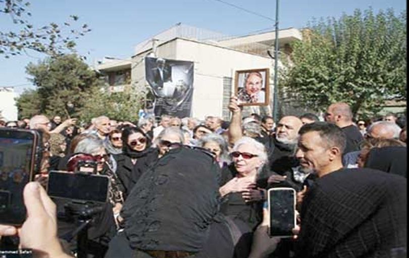 برگزاری مراسم تشییع ثمینه باغچه‌بان 

در اصفهان