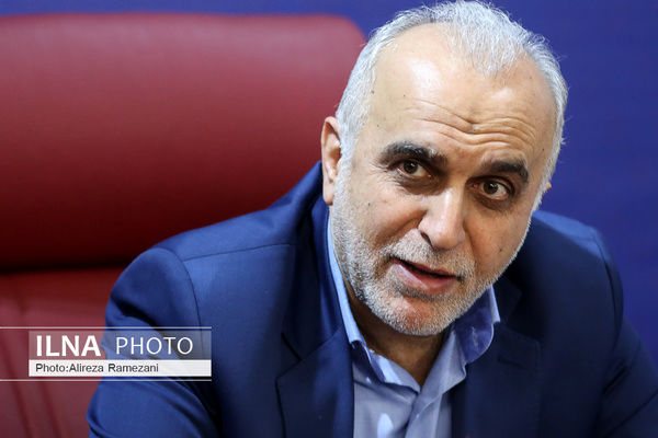 امکان کاهش هزینههای دولت وجود  ندارد