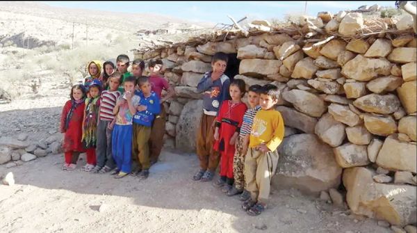 
هزار مدرسه سنگی؛ یک میلیون دانش‌آموز ثبت نام نشده