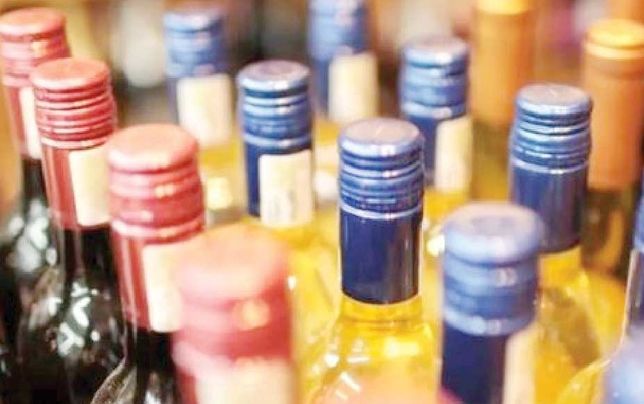 
شبی یکی دو بیمار با مسمومیت اتانول داریم