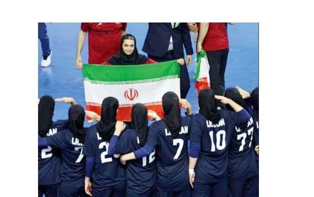 دختران هندبال بر بام آسیا