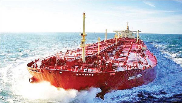 
دولت فقط یک سوم پول صادرات نفت را وصول می‌کند