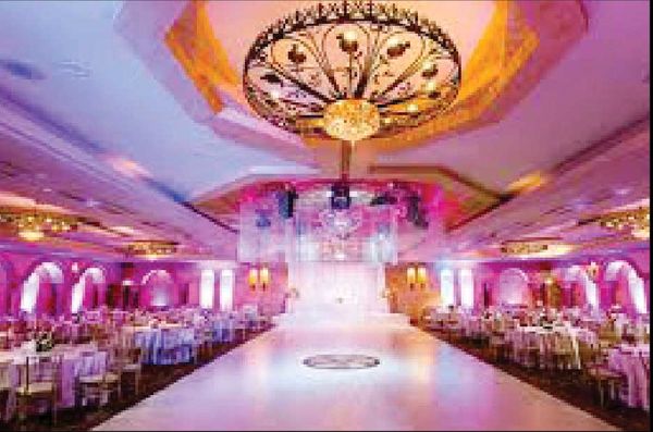 
تالارهای عروسی در حال تعطیلی کامل هستند