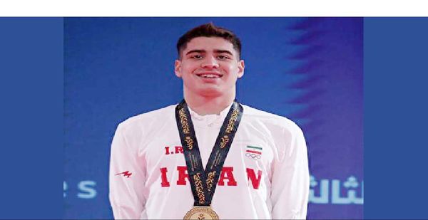 نخستین طلای تاریخ شنای ایران 
در رقابتهای آسیایی جوانان