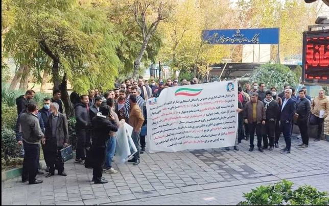 
رانندگان استیجاری، بدون دلیل از تبدیل وضعیت جا ماندند