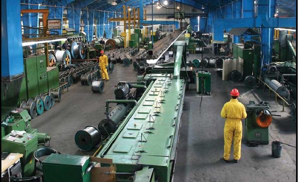 کارگران آلومینیوم‌سازی اراک منتظر تحقق وعده‌‌ها هستند
