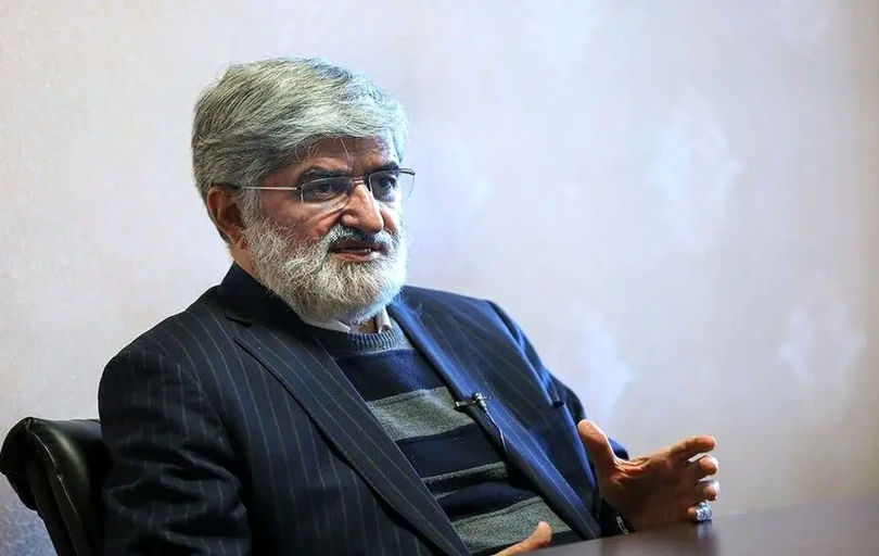 

تسخیر سفارت آمریکا آسیب زیادی 

به انقلاب اسلامی وارد کرد