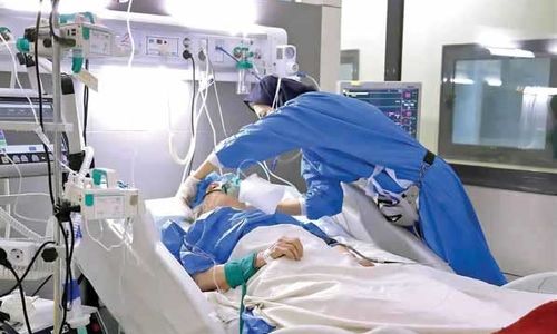 چند خُرده‌روایت‌ و دیگر هیچ!