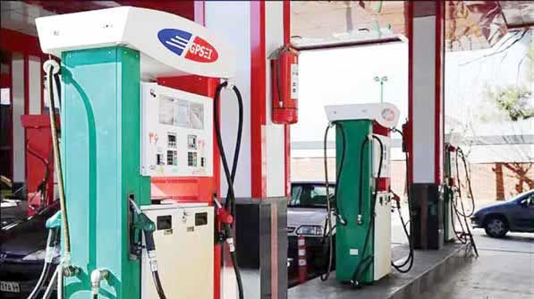 قانون تثبیت قیمت‌ها ایران را به واردکننده بنزین سوپر تبدیل کرد