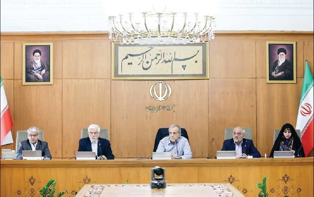
 تلاش دولت ارائه بودجه بدون کسری به مجلس است