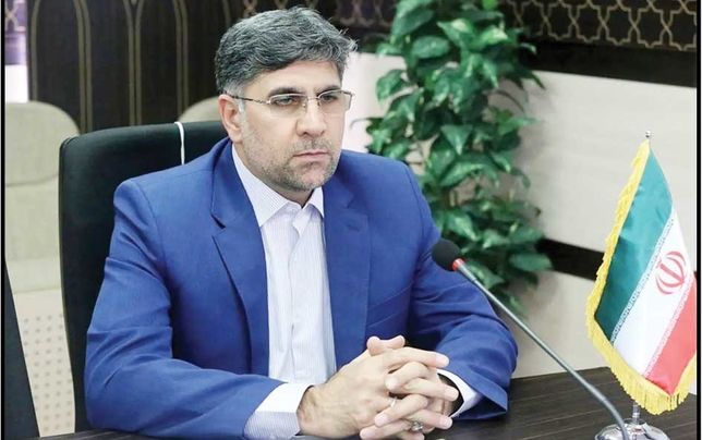 
اعطای ۳۰ تا ۴۰ فقره وام و امتیاز ویژه به نمایندگان برای لغو تحقیق و تفحص از یک بانک