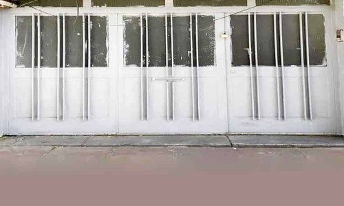 وزارت کشور به سیاسی‌بازی و تبعیض در توزیع اموال شهری ورود کند