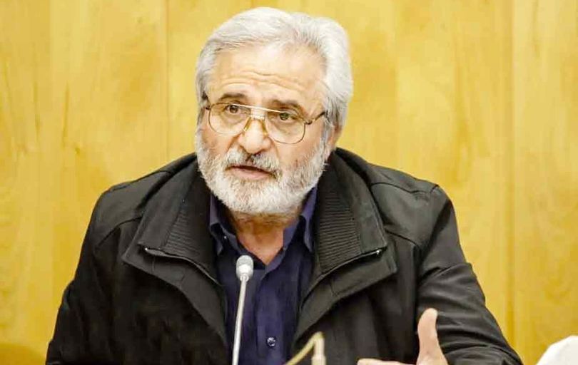 
کارگران و بازنشستگان، طومار بازگرداندن بانک رفاه به تامین اجتماعی را امضا کنند