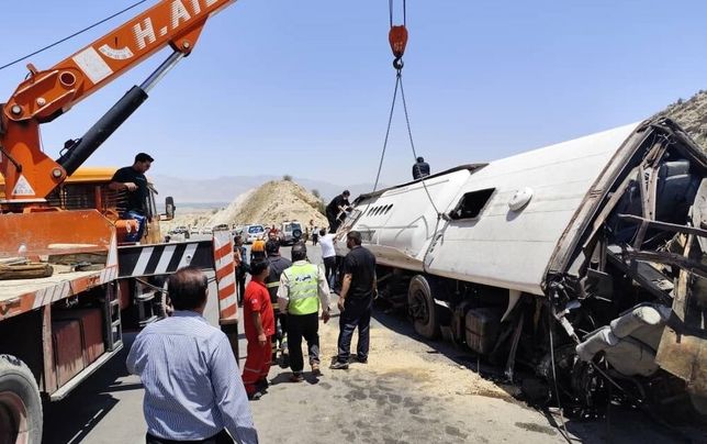 واژگونی اتوبوس در استان فارس

با ۲۱ کشته و ۳۷  مصدوم