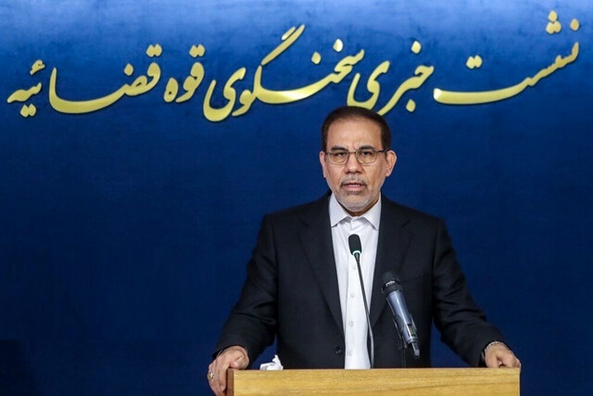 
قوانین مربوط به حجاب 

به قوت خود باقی است