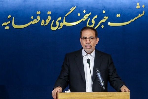 قوانین مربوط به حجاب
به قوت خود باقی است