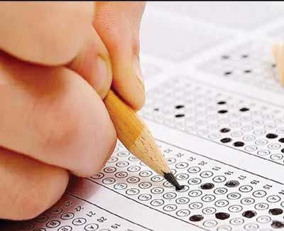 رتبههای برتر کنکور سراسری ۱۴۰۴ 
معرفی شدند