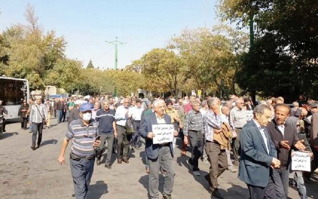 
یک فعال صنفی:گویا با ناشنوایان درباره مشکلات صحبت می‌کنیم