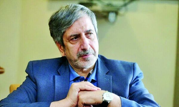 

 در ۱۰ سال اخیر ۱۲ هزار استاد دانشگاه 

از ایران خارج شده‌اند