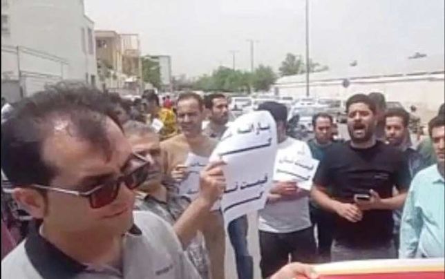 نانوایان در برخی شهرهای کشور 

تجمع کردند