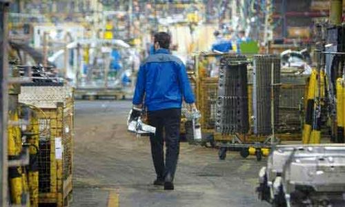 
اقتصاد با ظرفیت تولید زیر 50 درصد از انتفاع ساقط می‌شود