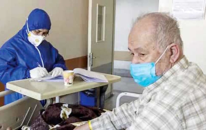 
بازنشستگان یا اندوخته‌ها را می‌فروشند یا درمان را نیمه‌کاره رها می‌کنند