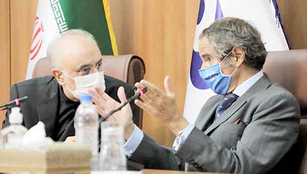 
اروپا   نگران، گروسی در    راه  تهران