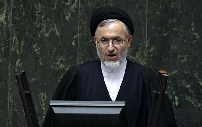 

 شنیده شده ۳۵  نفر قالیباف را در سفر به ژنو همراهی کردند 