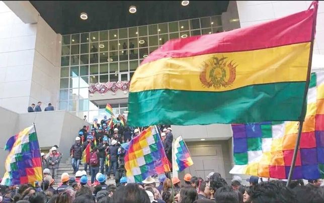 

بولیوی در مسیر تغییر به سمت جناح راست