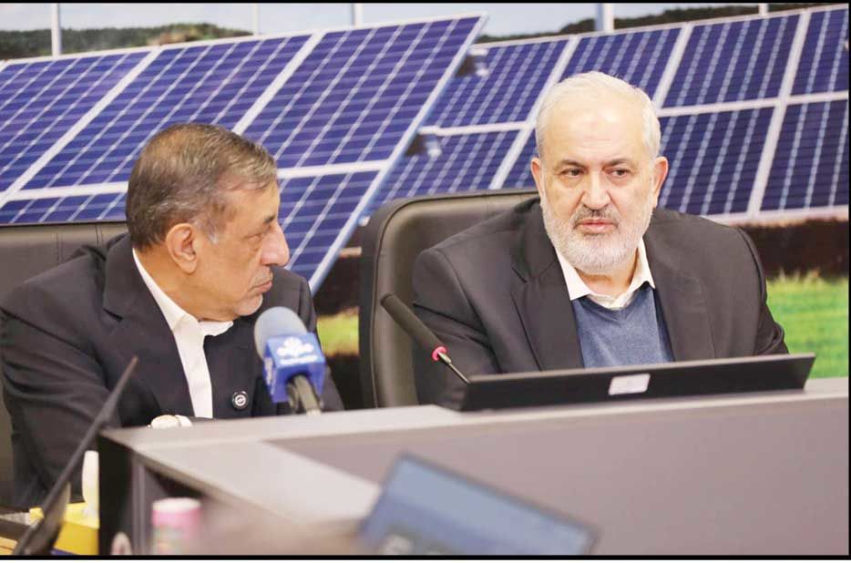 
رانت دولتی با نصب پنل‌های خورشیدی؟